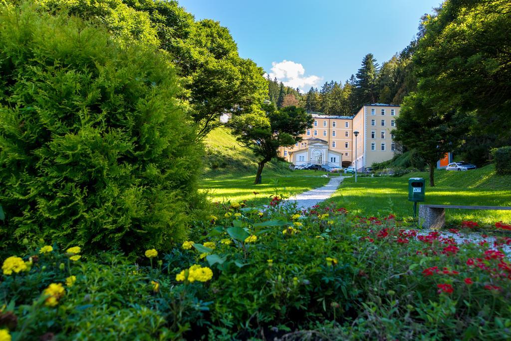 Rimske Terme - Hotel Zdraviliski Dvor 림스키타플레스 객실 사진