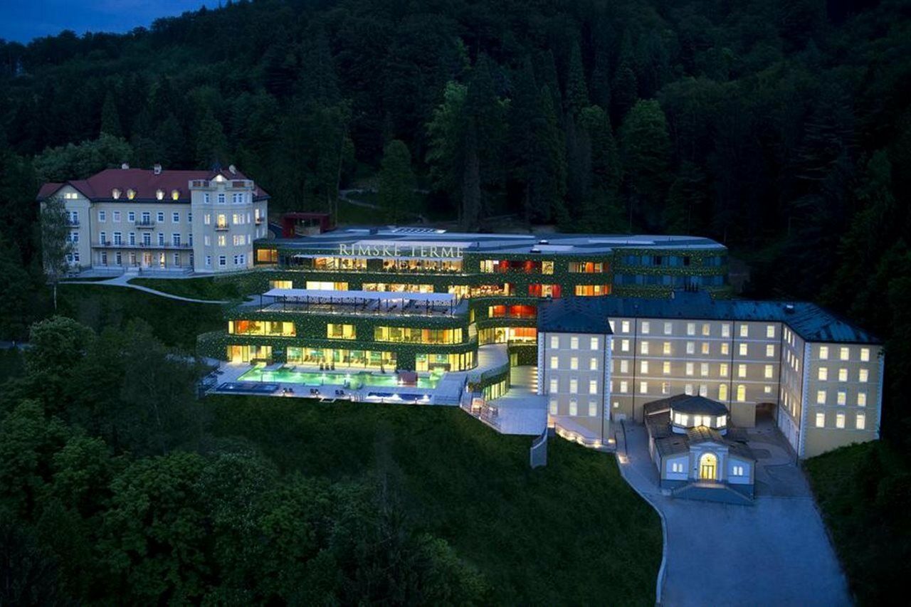 Rimske Terme - Hotel Zdraviliski Dvor 림스키타플레스 외부 사진