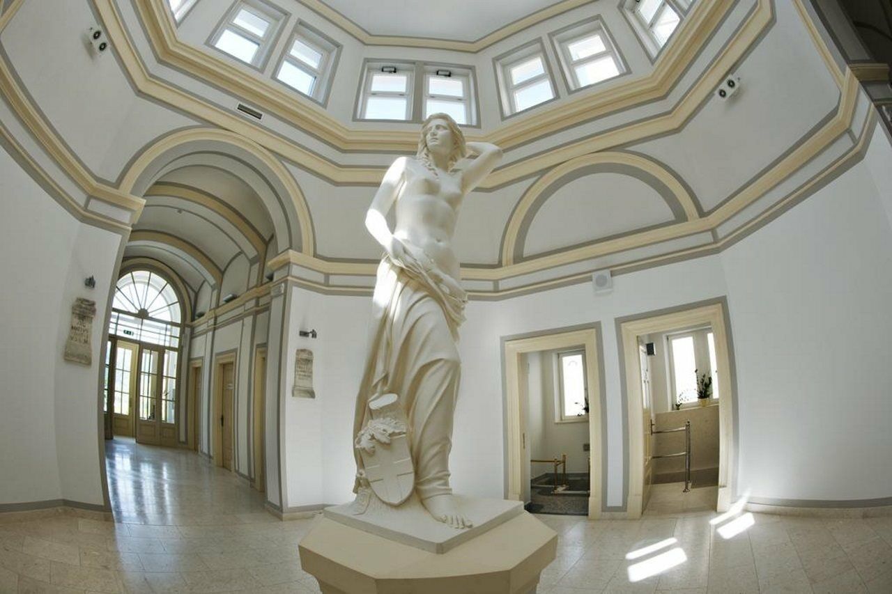 Rimske Terme - Hotel Zdraviliski Dvor 림스키타플레스 외부 사진